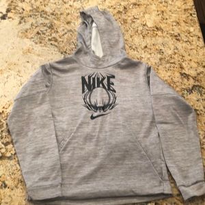 Boys Nike Baseball hoodie. XL